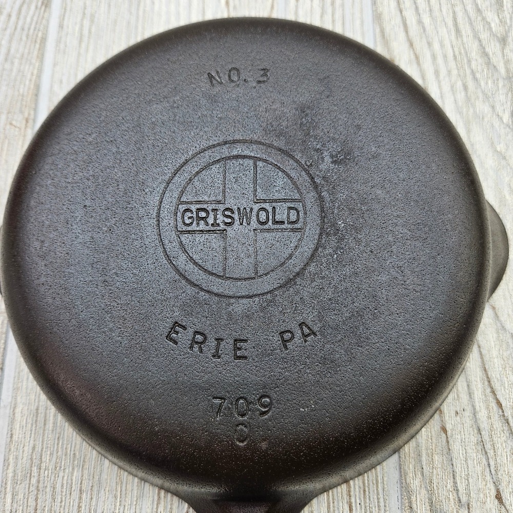 Griswold Small Block Logo No. 3 Cast Iron Skillet Erie PA 709 C 6" No Spin